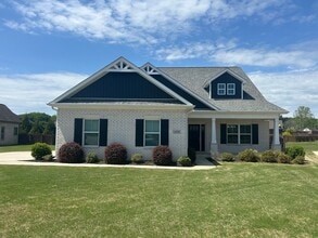 Building Photo - 14889 Imperial Dr