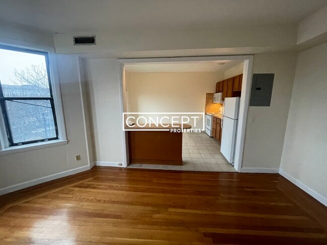 Foto del edificio - 1131 Commonwealth Ave