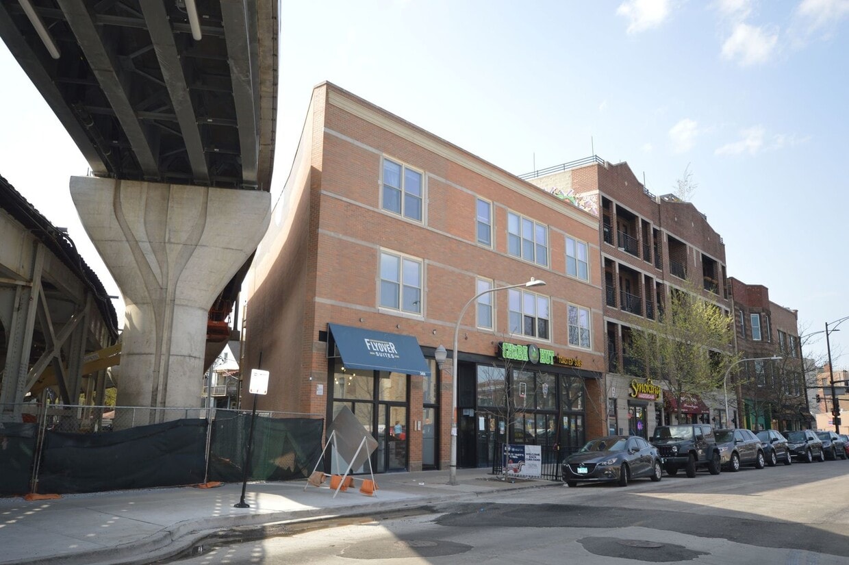 Primary Photo - 3406 N Sheffield Ave