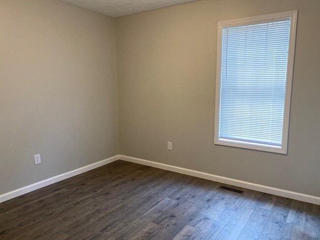 Building Photo - 231 McGee Loop