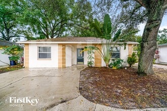 Building Photo - 812 W Sligh Ave