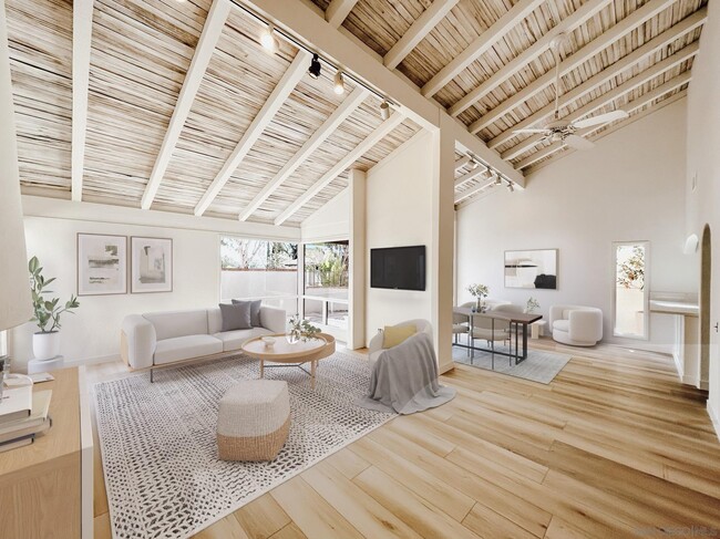 Building Photo - 16938 Via De Santa Fe