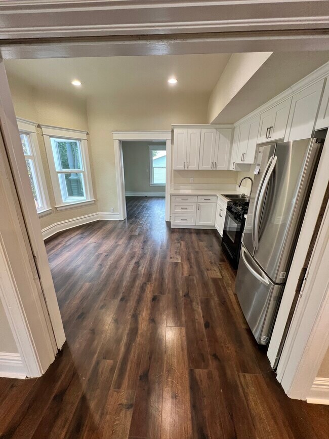 Foto del edificio - 212 S Orange Ave