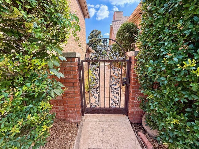 Foto del edificio - Fantastic Location, Fantastic Exec Home