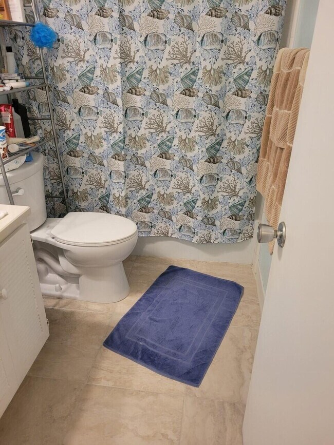 Building Photo - 2302 Sunrise Blvd