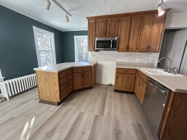 Foto del edificio - 567 Britton Rd