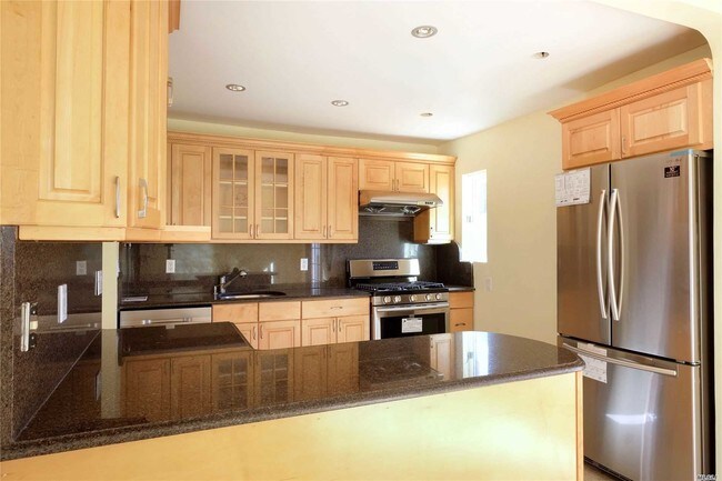 Foto del edificio - 101 Schumacher Dr