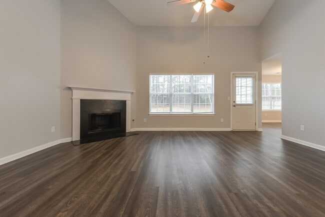 Building Photo - 15 Cory Ct