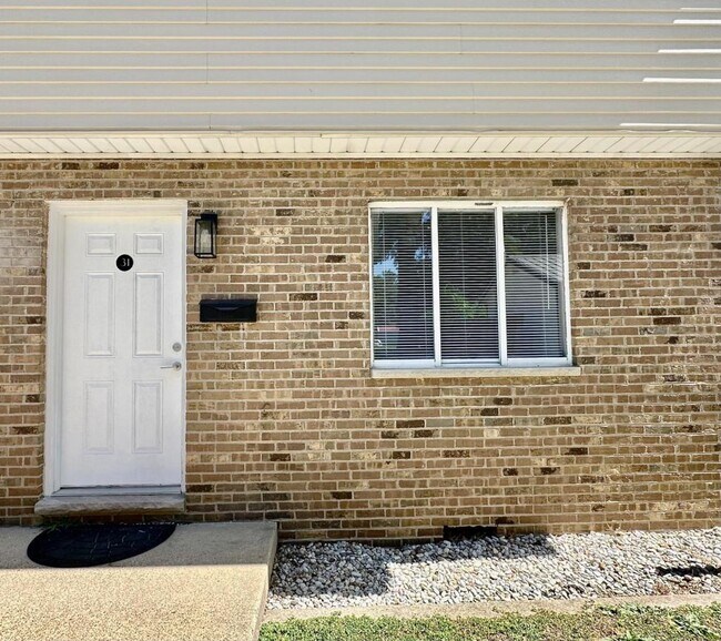 Building Photo - 2608 Avery St