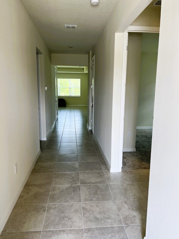 Building Photo - 2108 Live Oak Lake Rd