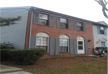 Building Photo - 1 Pear Tree Ln