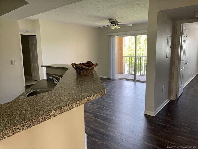 Foto del edificio - 3637 NW Adriatic Ln