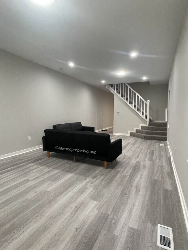 Photo - 1021 S State Ave Townhome