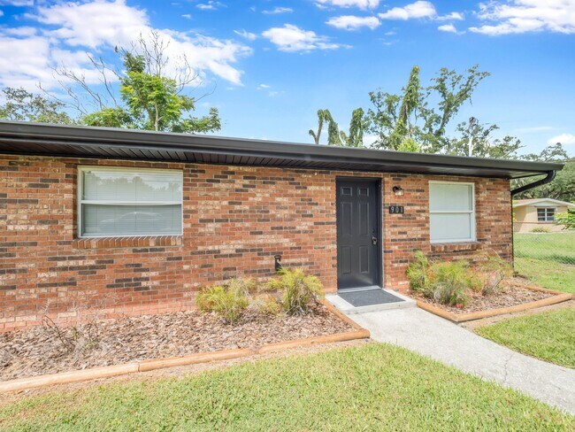 Photo - 901 S Taylor Rd (Seffner, FL) Apartment