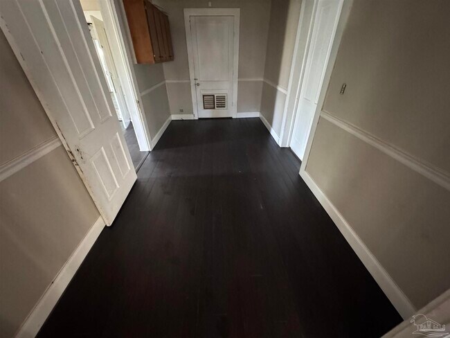 Foto del edificio - 5108 Escambia St