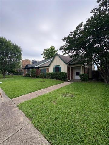 Foto principal - 815 Versailles St