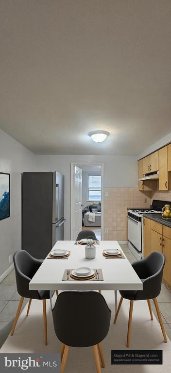 Foto del edificio - 354 Devereaux Ave