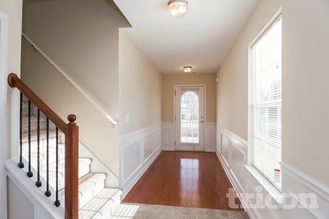 Foto del edificio - 2435 Cornell Cir