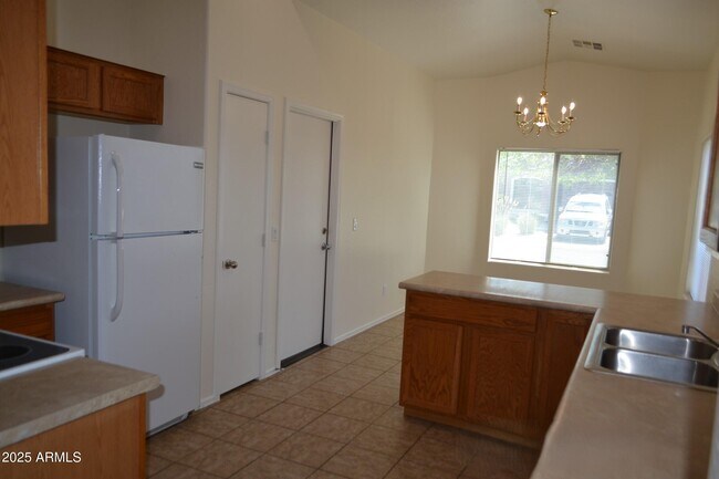 Foto del edificio - 6746 E Superstition Way