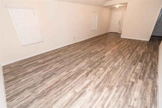 Building Photo - 19011 Brescia Ln