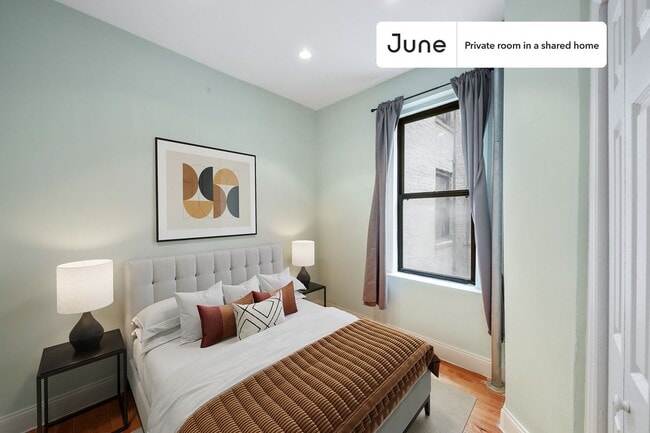 Building Photo - Room in Shared 2 bed/1 bath home in East Harlem