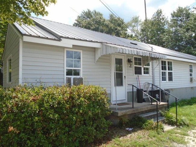 Building Photo - 100 Spring Ave