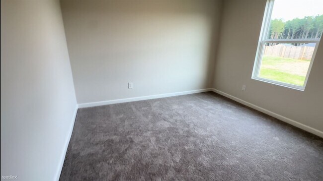 Foto del edificio - 4 br, 3 bath House - 109 Dogwood Lane