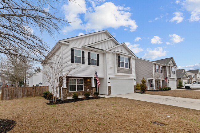 Building Photo - 301 Ginger Dr