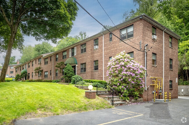 Silver Hill Apartments