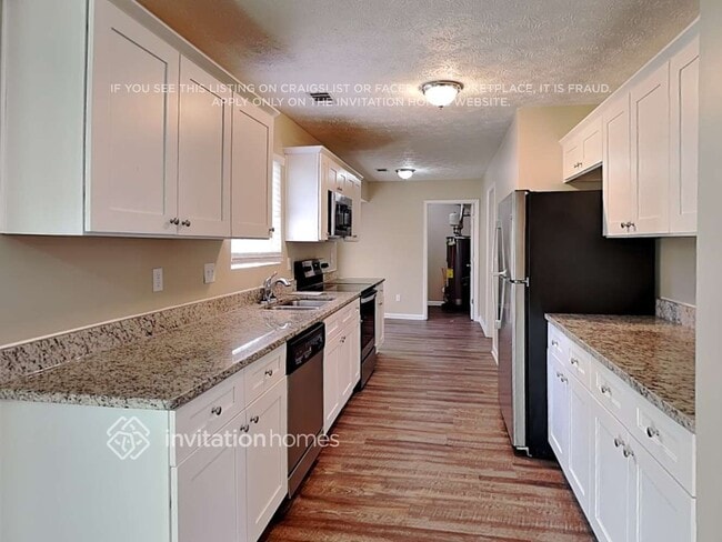 Building Photo - 5425 Radford Ln