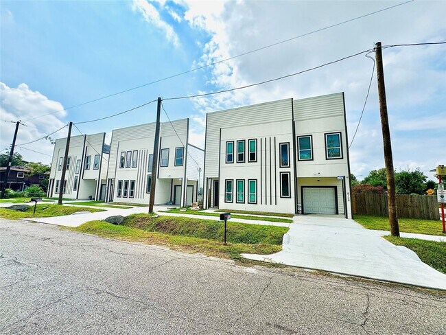 Foto del edificio - 8132 Penrod St