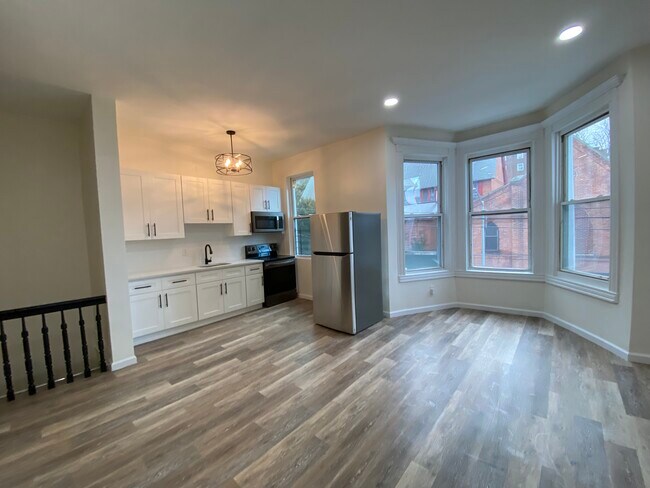 Building Photo - 1051 Trinity Ave