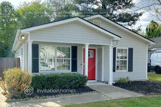 Building Photo - 5663 Chrys St