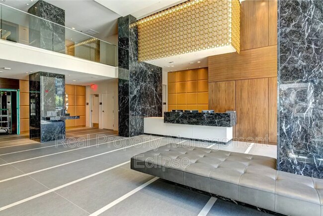Foto del edificio - 588 Bell St