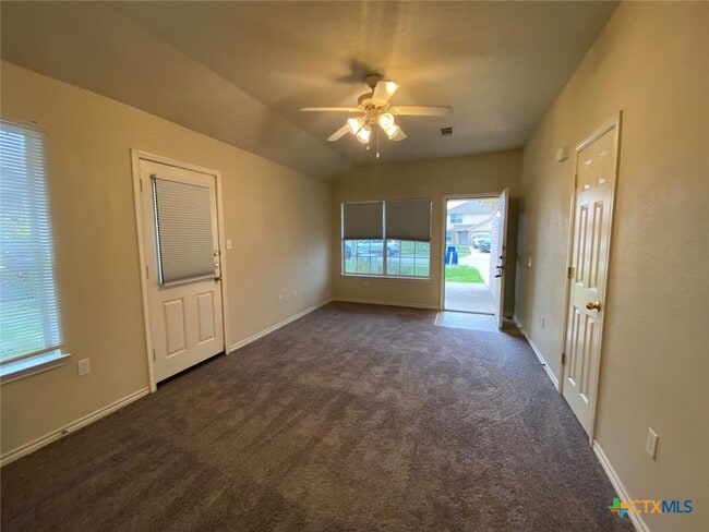 Building Photo - 3107 Yaupon Rd
