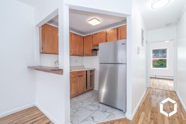 Foto del edificio - 1 bedroom in BROOKLYN NY 11238