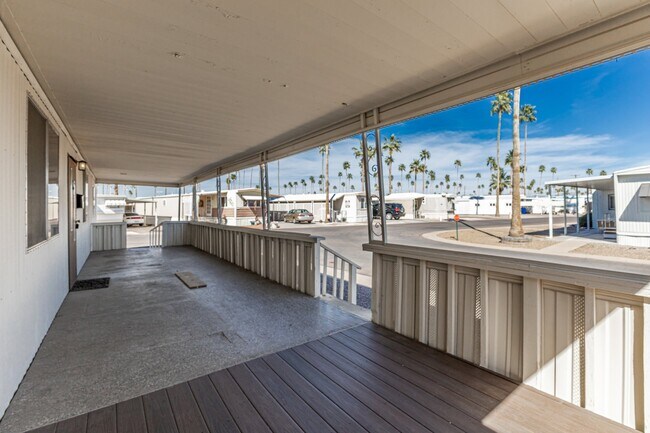 Building Photo - 2701 E Allred Ave