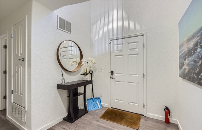 Foto del edificio - 11753 Thomaston Cir