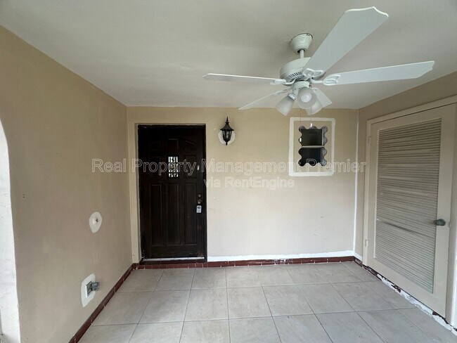 Foto del edificio - 3831 NW 84th Ave