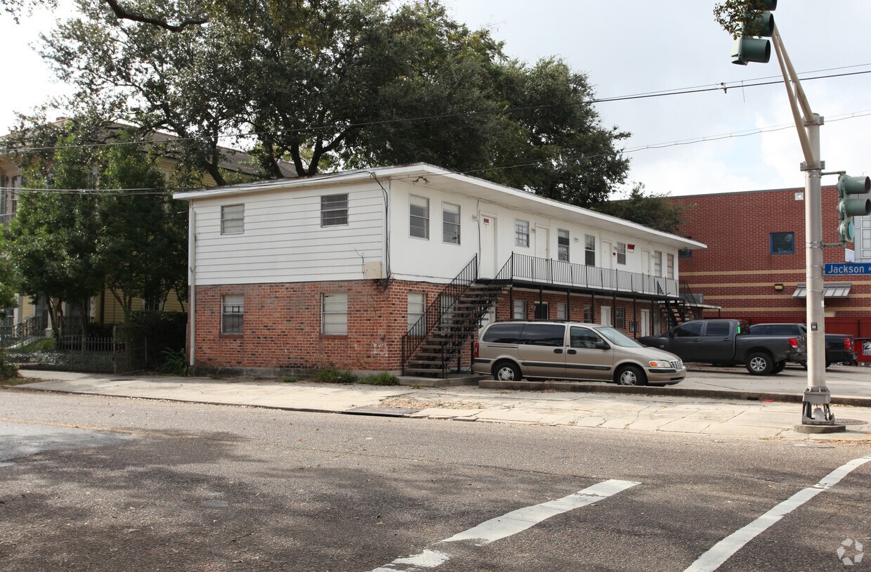 Primary Photo - 2200 Oretha Castle Haley Blvd