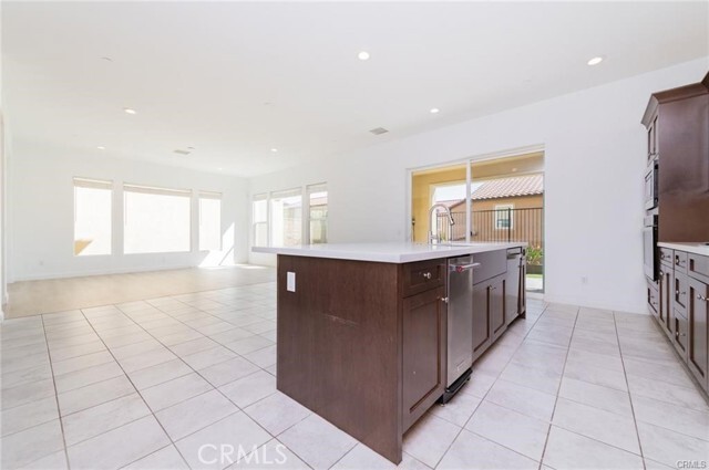 Foto del edificio - 20756 Spruce Cir