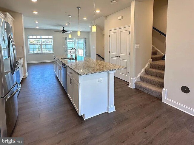 Foto del edificio - 7585 Marston Way