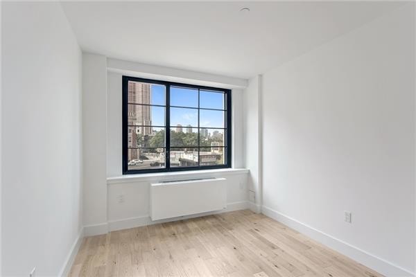 Building Photo - 2721 44th Dr
