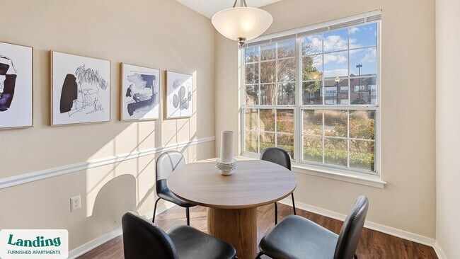 Foto del edificio - 7865 Grove Ct W