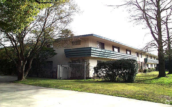 Foto del edificio - The Rivera