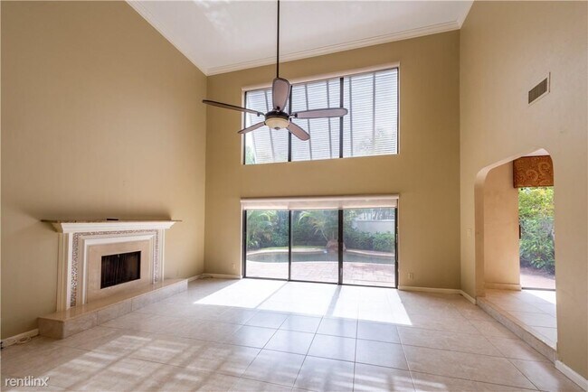Building Photo - 797 Villa Portofino Cir
