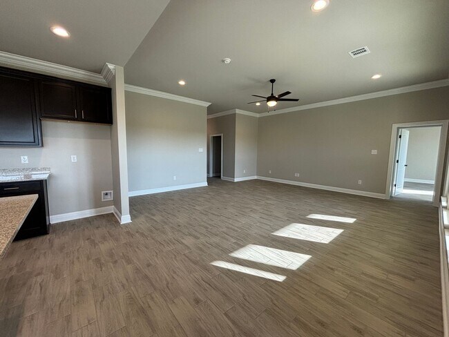 Building Photo - BRAND NEW 4 BEDROOM NORTH BOSSIER HOME