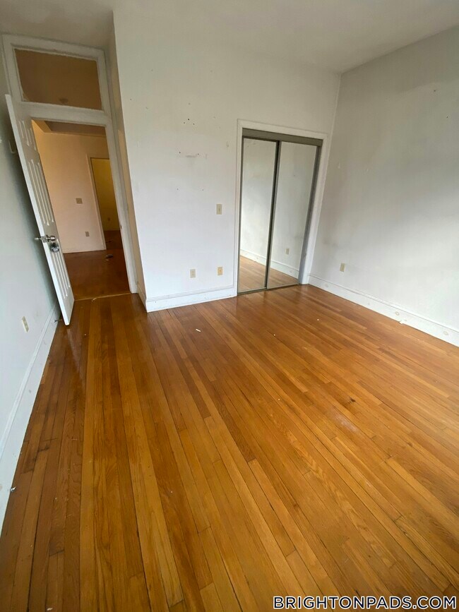 Building Photo - 17 Cummings Rd