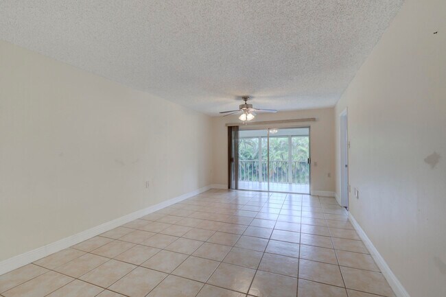 Building Photo - 1102 Bahama Bend