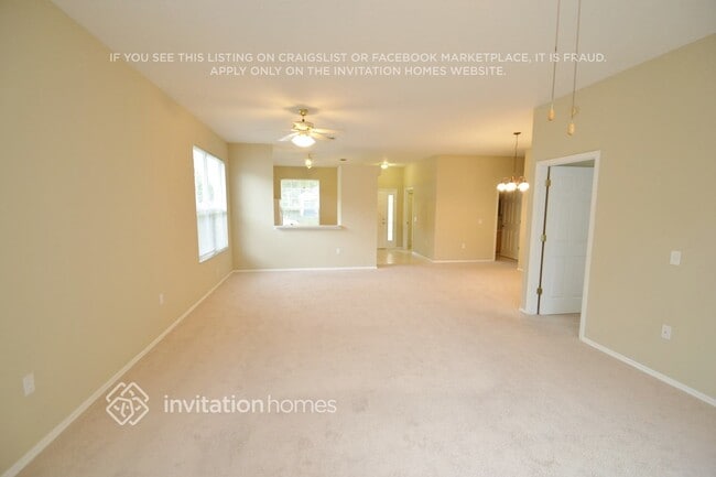 Building Photo - 12255 Hollybush Terrace